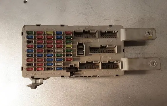 Hyundai Santa Fe Fuse module 919502B400