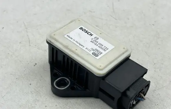 Toyota Corolla E140 E150 ESP acceleration yaw rate sensor 0265005733 7001743