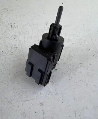 Audi A6 S6 C6 4F Brake pedal sensor switch 3B0945511A