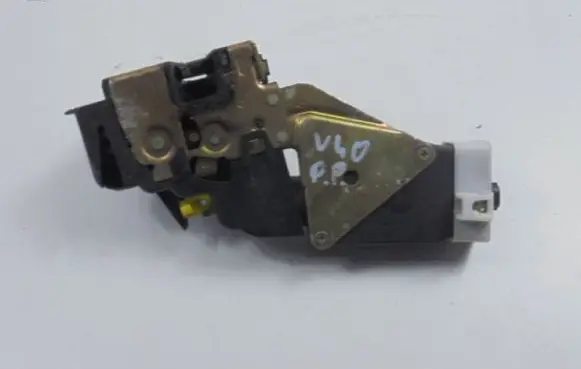 Volvo S40, V40 Front door lock