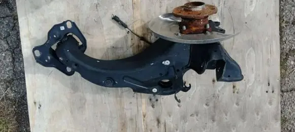 Mini One - Cooper F56 F55 Rear wheel hub spindle/knuckle 6851575 179920