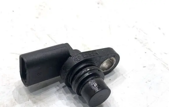 Mercedes-Benz CLA C117 X117 W117 Camshaft position sensor A2709050400