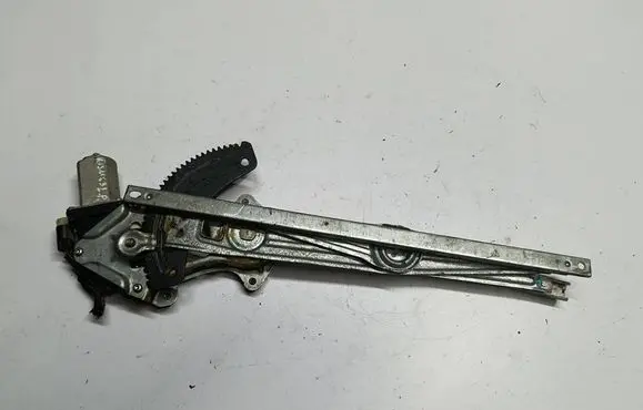 Nissan Micra Front door manual window regulator 827311HB0A 3026029C 3L4452