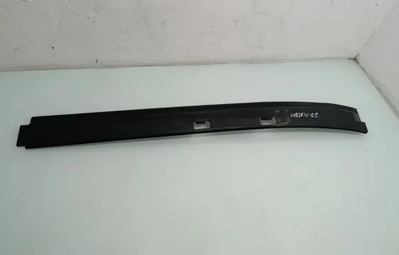 Roof trim bar molding cover