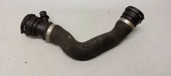 BMW X3 E83 Engine coolant pipe/hose