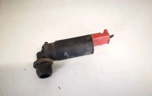 Land Rover Freelander Windscreen/windshield washer pump 