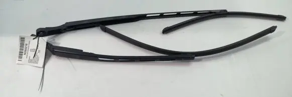 Audi A8 S8 D4 4H Front wiper blade arm 