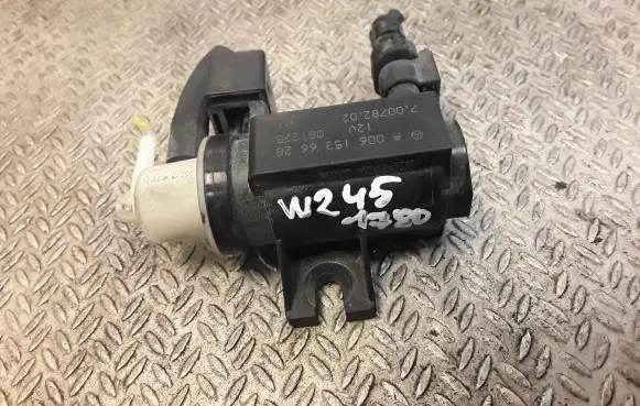 Mercedes-Benz B W245 Turbo solenoid valve 0061536628 A0061536628