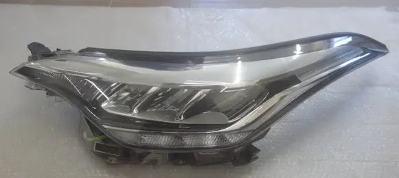 Toyota C-HR I Headlight/headlamp 81150F4180 18679F