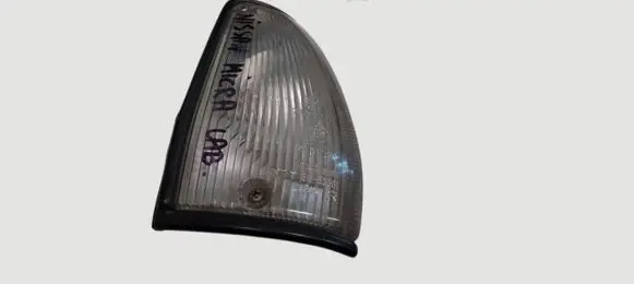 Nissan Micra Front indicator light 7R01370 212-6330 KOITO