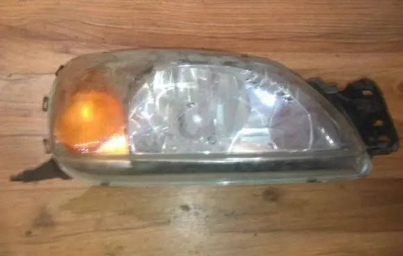 Ford Fiesta Headlight/headlamp 0301173302