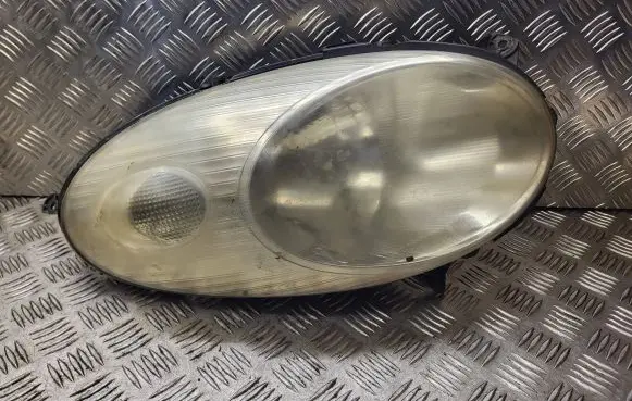 Nissan Micra Headlight/headlamp 89007102