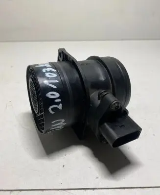 Volkswagen Touran I Mass air flow meter 074906461B 0281002461