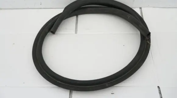 Volkswagen Golf Plus Engine compartment rubber 