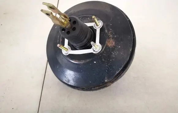 Subaru Legacy Brake booster g215t g215tqd