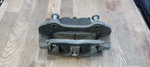 Chrysler Pacifica Front brake caliper 1788880