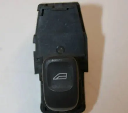 Volvo V70 Electric window control switch 9472275 01W146