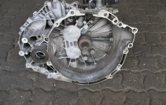 Volvo XC60 Manual 6 speed gearbox EU1R7002GEE 1285298 D4204T14