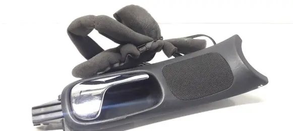 Audi A4 S4 B5 8D Front door interior handle 8D0837020