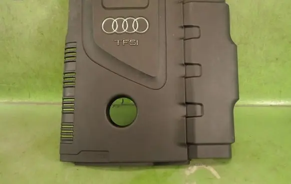 Audi A5 8T 8F Engine cover (trim) 06J103925BR