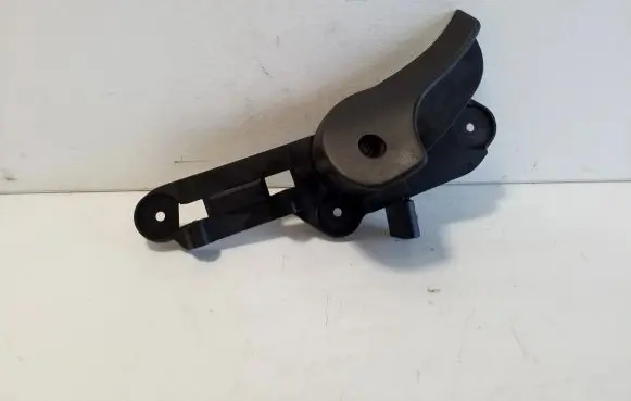 Engine bonnet (hood) release handle