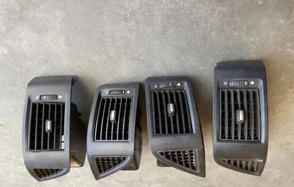 Fiat Ducato Dash center air vent grill