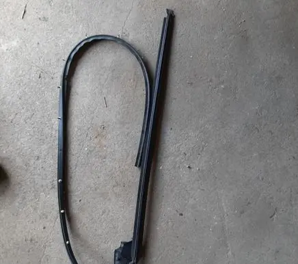 Porsche Boxster 987 Rubber seal front coupe door window 99653708507