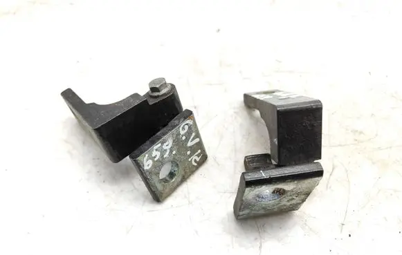 Rear door hinge set