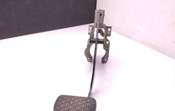 Mercedes-Benz Sprinter W906 Brake pedal A9062901201