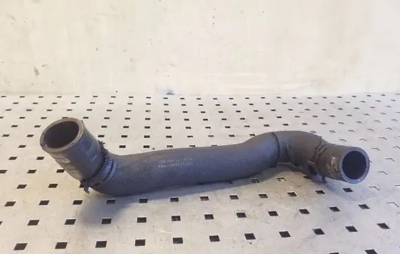 Audi A5 8T 8F Engine coolant pipe/hose 8K0121052B