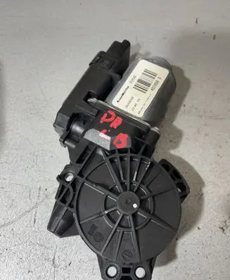 KIA Ceed Front door window regulator motor 440850C 403951 44084039