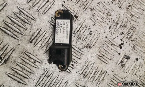 Audi A6 S6 C5 4B Airbag deployment crash/impact sensor 4B0959643B