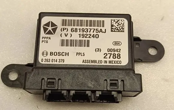 Chrysler Pacifica Parking PDC control unit/module 68193775AJ 192240 0263014379