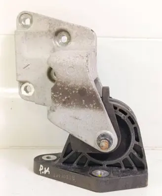 Hyundai Ioniq Engine mount bracket