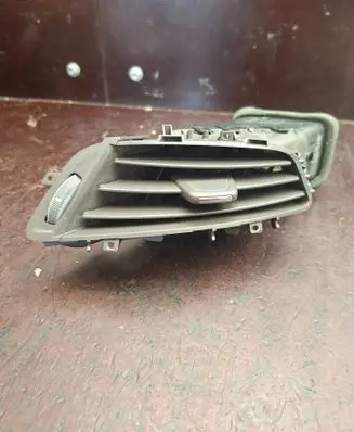 Opel Zafira C Dashboard side air vent grill/cover trim 330188061