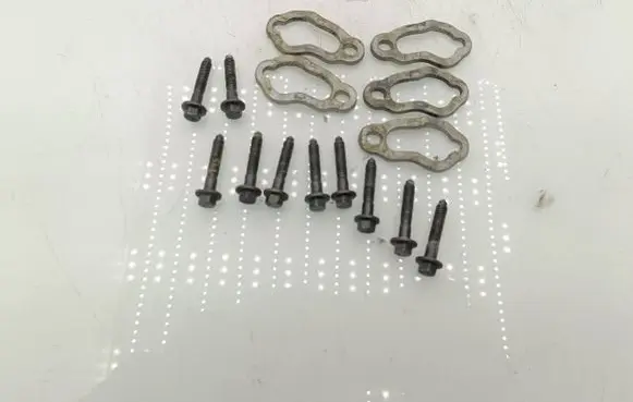 Volvo V60 Fuel Injector clamp holder 