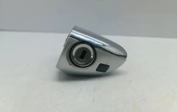 Mercedes-Benz E W211 Front door lock (next to the handle) 