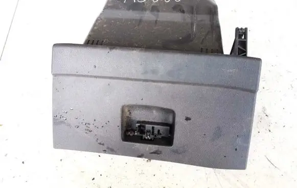 Ford Mondeo MK IV Glove box 7s71a06010bd 7s71-a06010-bd