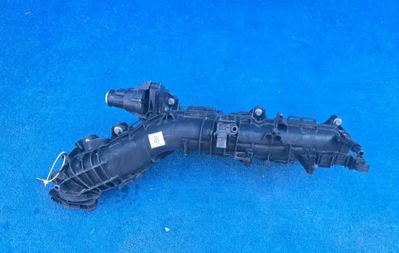 BMW 3 F30 F35 F31 Intake manifold 11618513655 8513655