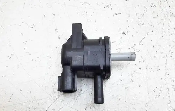 Toyota Prius (XW30) Vacuum valve 