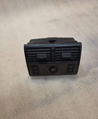 Audi A8 S8 D2 4D Rear air vent grill 4D0819203B