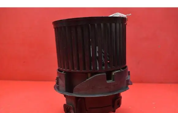 Peugeot 208 I Heater fan/blower T1013140A