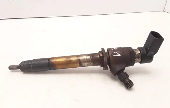 Jaguar XJ X350 Fuel injector 5U3Q9K546AA 5U3Q9K546