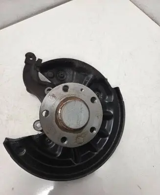 Volkswagen Golf Sportsvan Rear wheel hub 