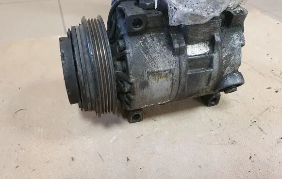 Audi A8 S8 D2 4D Air conditioning (A/C) compressor (pump) 4D0260805C