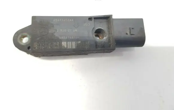 Mercedes-Benz E W211 Airbag deployment crash/impact sensor A0028202726