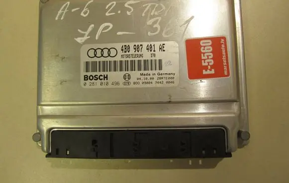 Audi A6 S6 C5 4B Engine control unit/module 4B0907401AE