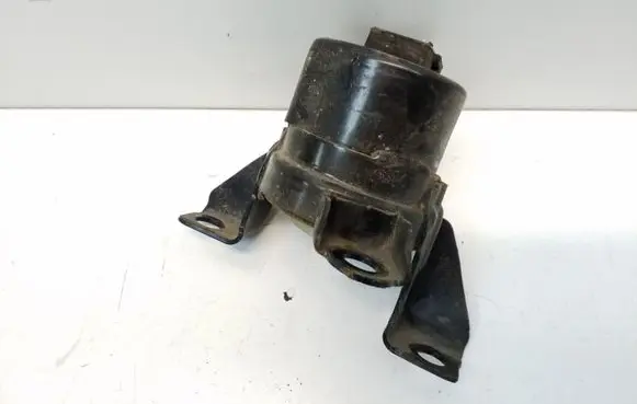 Ford Fusion II Engine mount bracket DG936F012AD