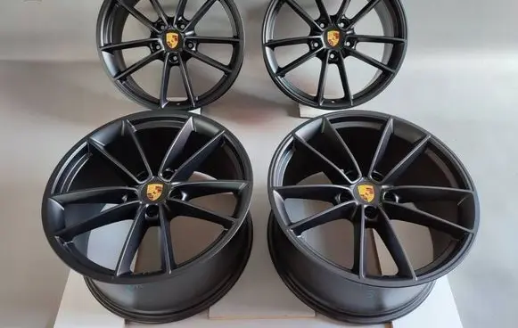 Porsche 992 R21 alloy rim 992601025H