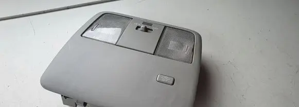 Toyota Avensis T270 Front seat light